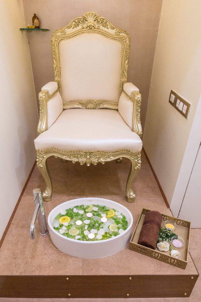 Madhuri salon Interiors