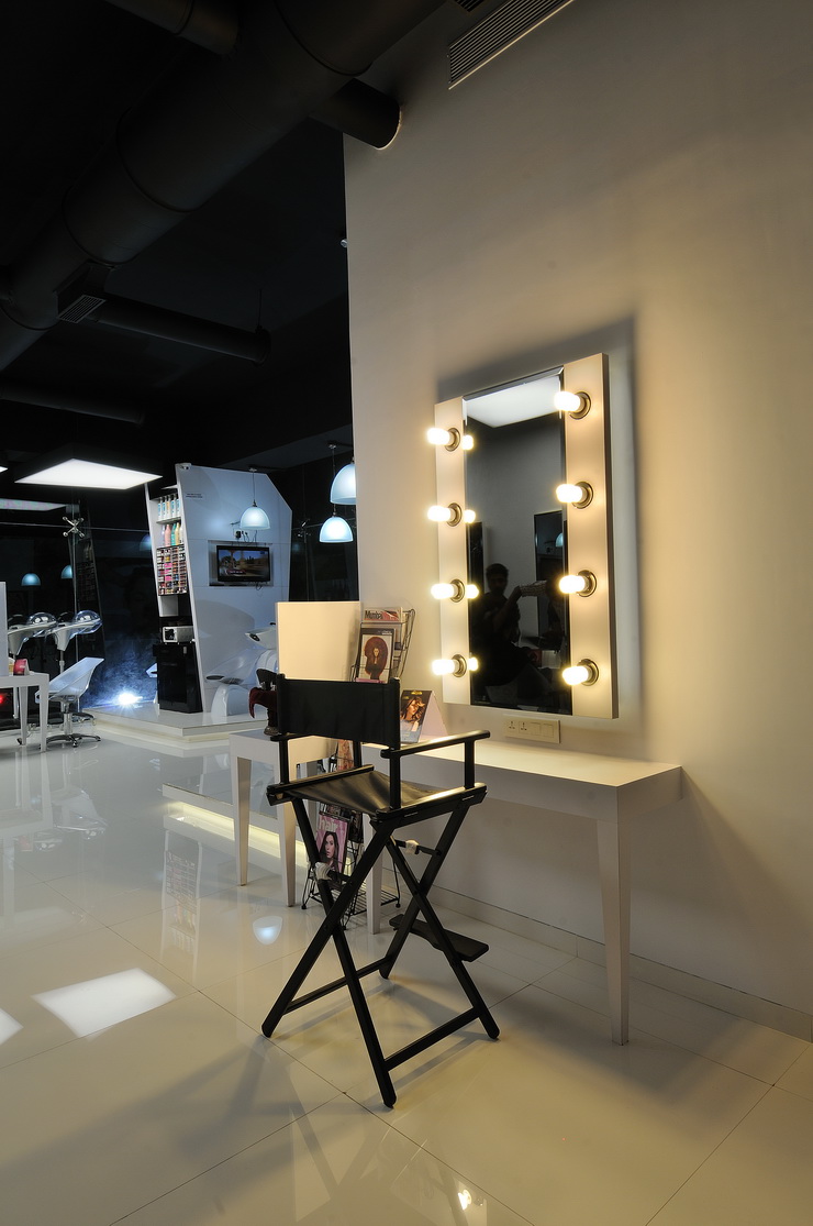 Mookh Salon & Spa Bandra